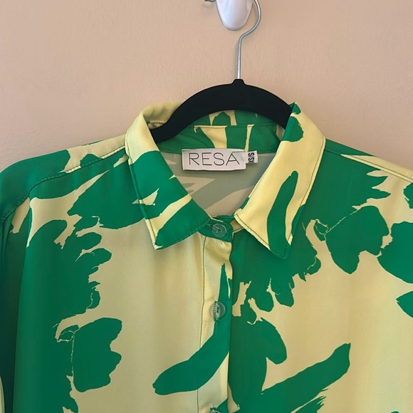 RESA x JoJo Monica Blouse Top Rico Green & Yellow Leaf Print Size XS/S Oversized - Picture 4 of 9